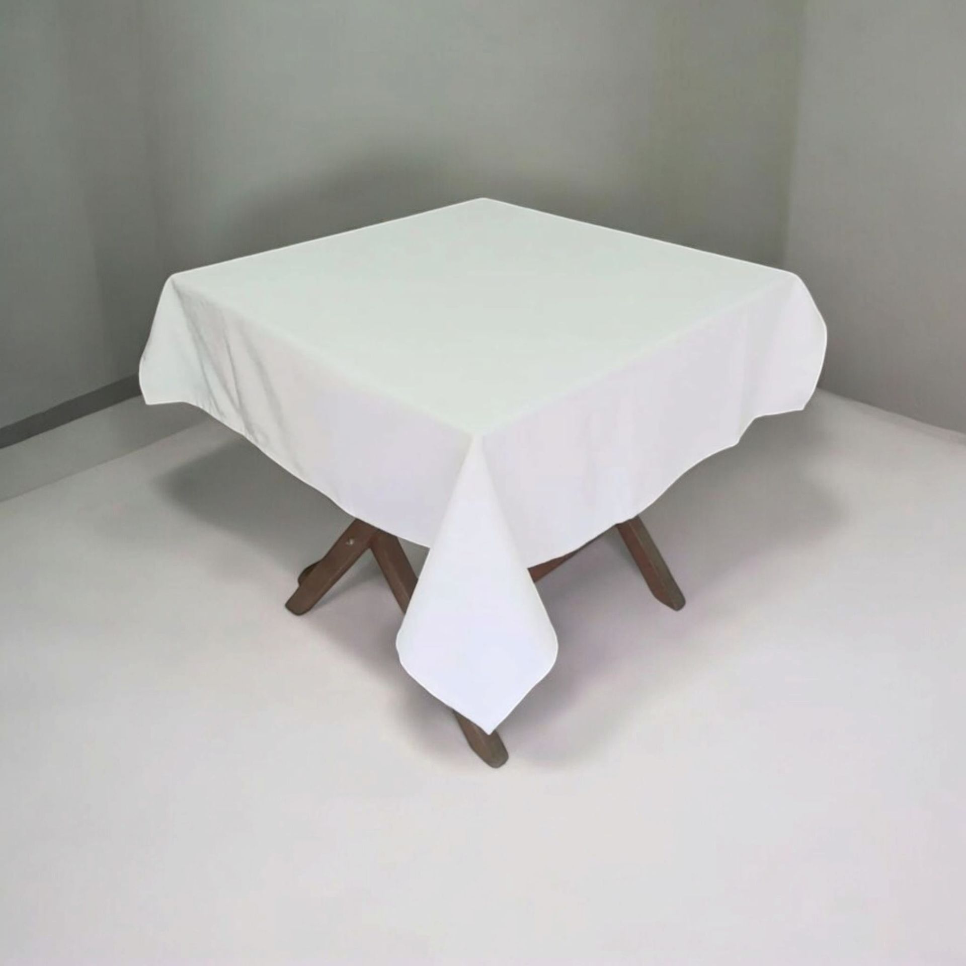 Beyaz Restoran Masa Örtüsü 130*130