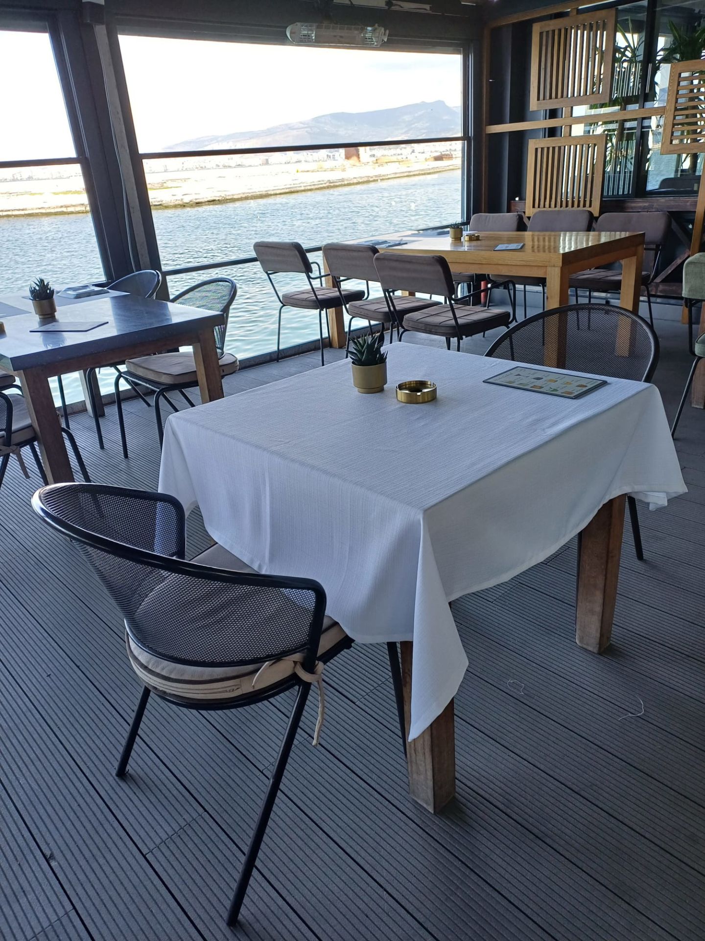 Ketenet Restoran Masa Örtüsü 130*130